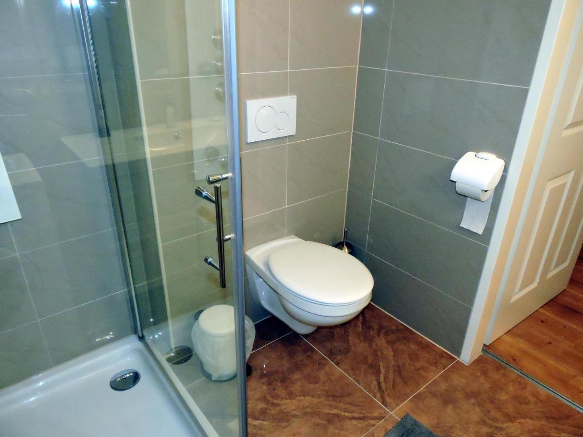 211 Amsterdam, Studio Apartment, 30M2 1-4 Pers Klagenfurt am Woerthersee Exteriér fotografie